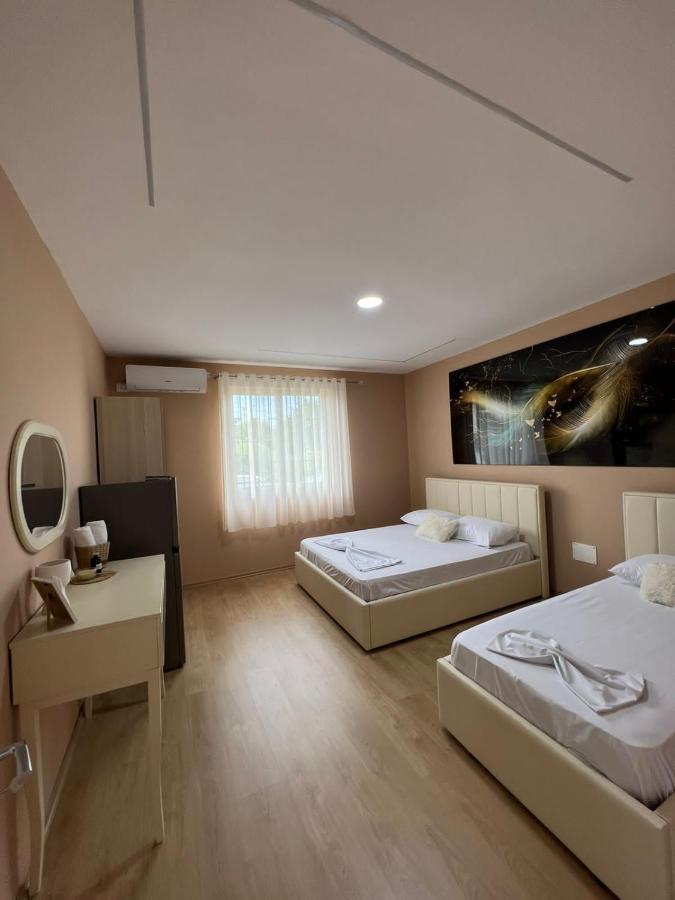 Miqt Guest House Shkoder Ngoại thất bức ảnh